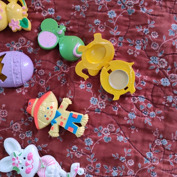 Avon Pin Collection With Solid Perfume - Picture 3 of 3